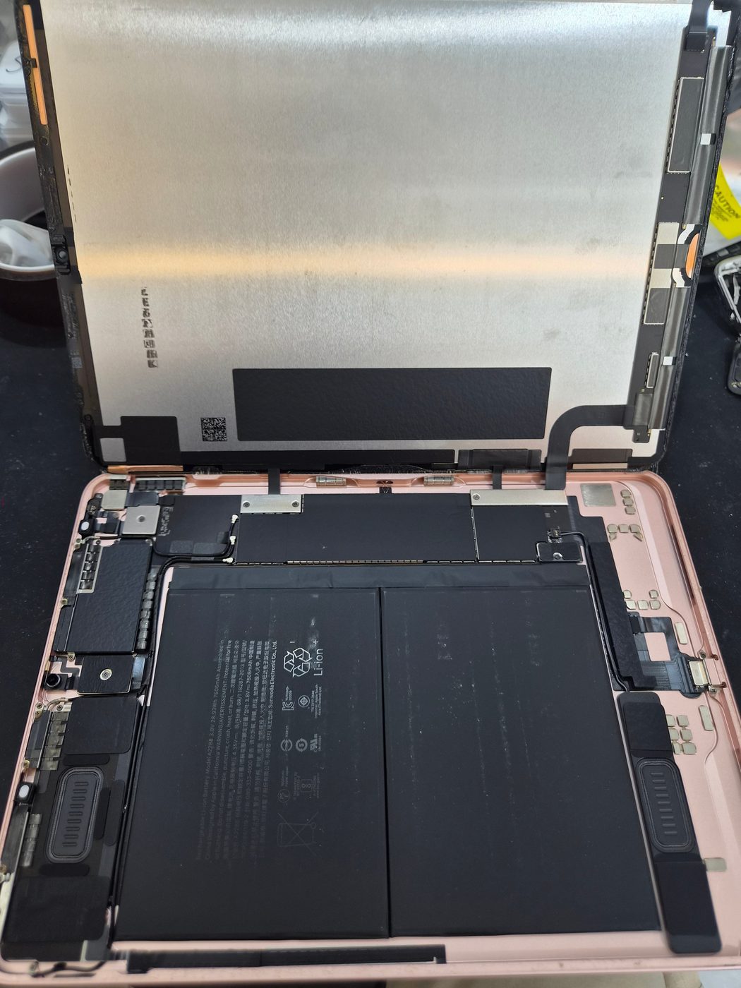 아이패드 iPad Air 4세대 내부 분해