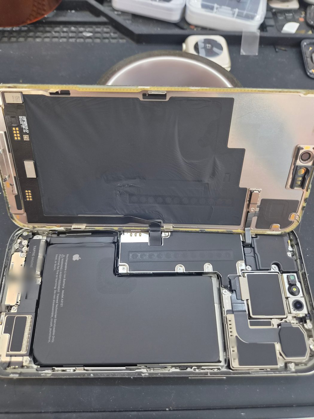 아이폰 iPhone 15 Pro Max 내부 분해